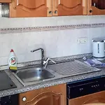 2 Bedroom Gorgeous In Appartamento Marina