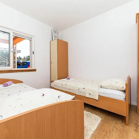 Apartament 2 Bedroom Gorgeous In